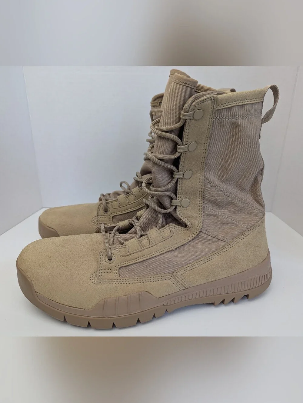 Nike SFB Field 8